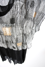 Angela Viain - graues Kleid