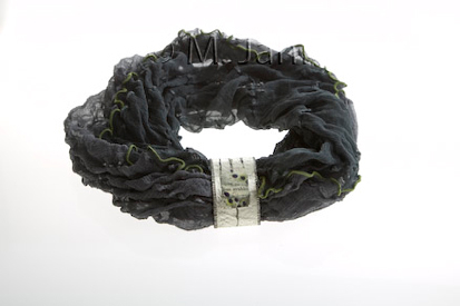 Angela Viain - Schmuck und Halstuch